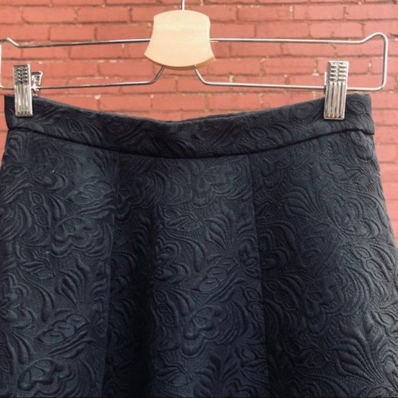🍒 2/20$ Vero Moda Black Jacquard Skater Skirt - Picture 3 of 6